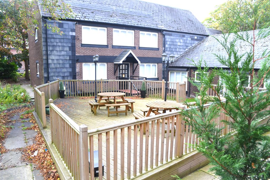 Property photo 3 of 9