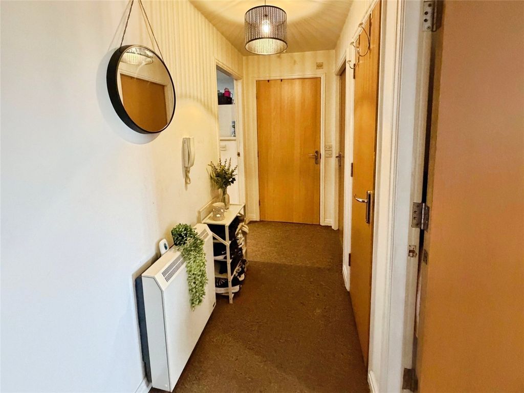 Property photo 2 of 8 Picture No. 06