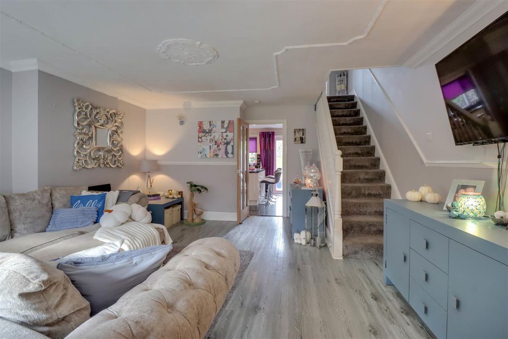 Property photo 2 of 14 56 Alicia Avenue-6.Jpg