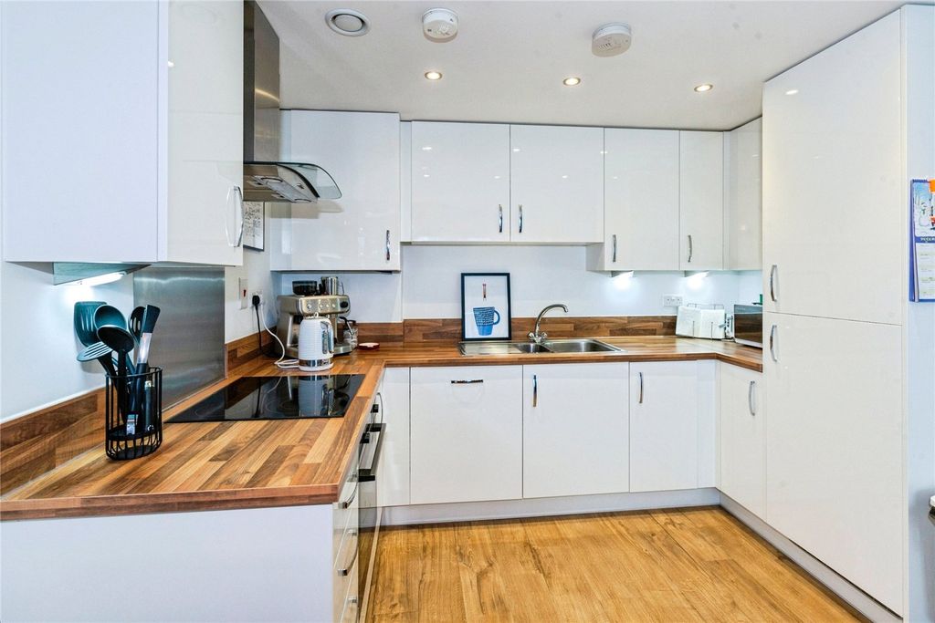 Property photo 2 of 13 Kitchen