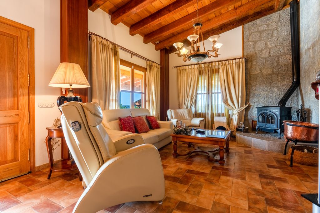 Property photo 2 of 24 Perez Justa Finca Puntiro 68268 Web 006.Jpg