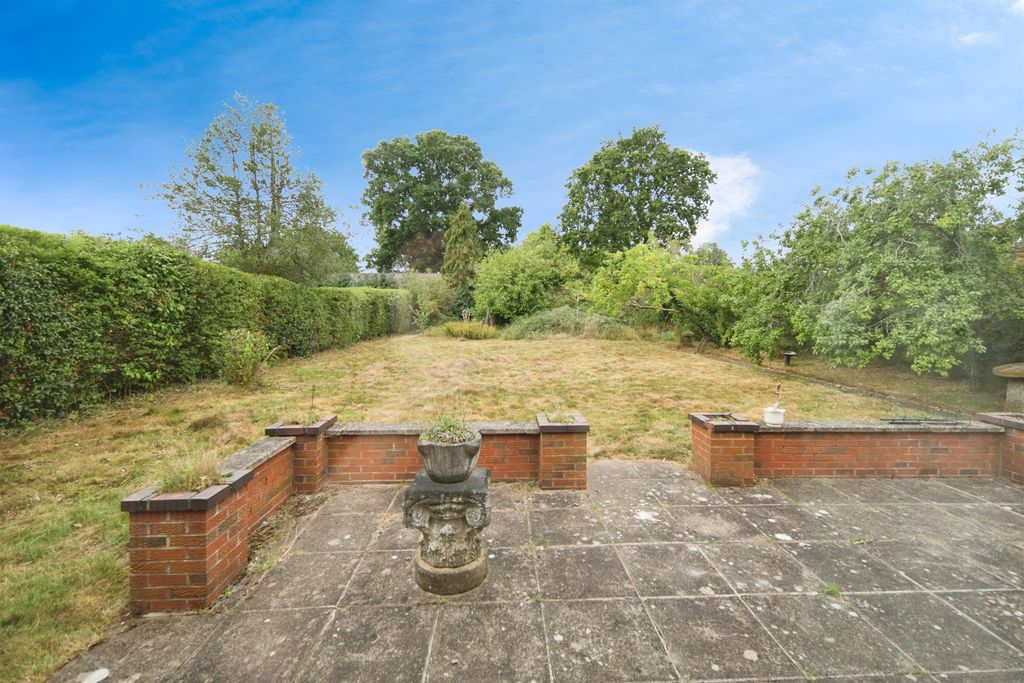 Property photo 2 of 17