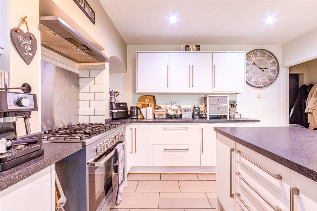 Property photo 2 of 23 Kitchen