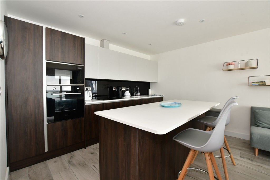 Property photo 2 of 10 Kitchen/ Living Room