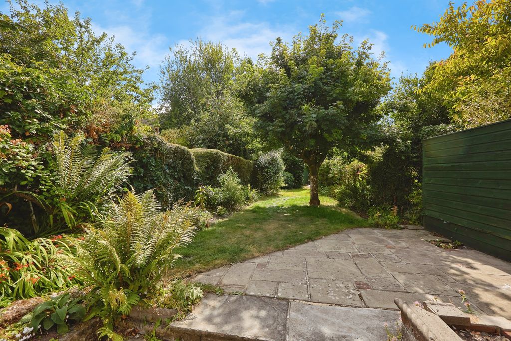 Property photo 2 of 25 Rear Garden