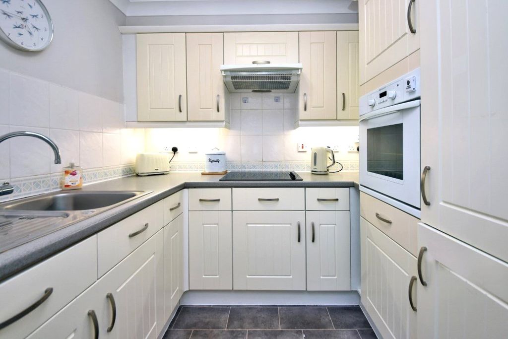 Property photo 3 of 12 Picture No. 05