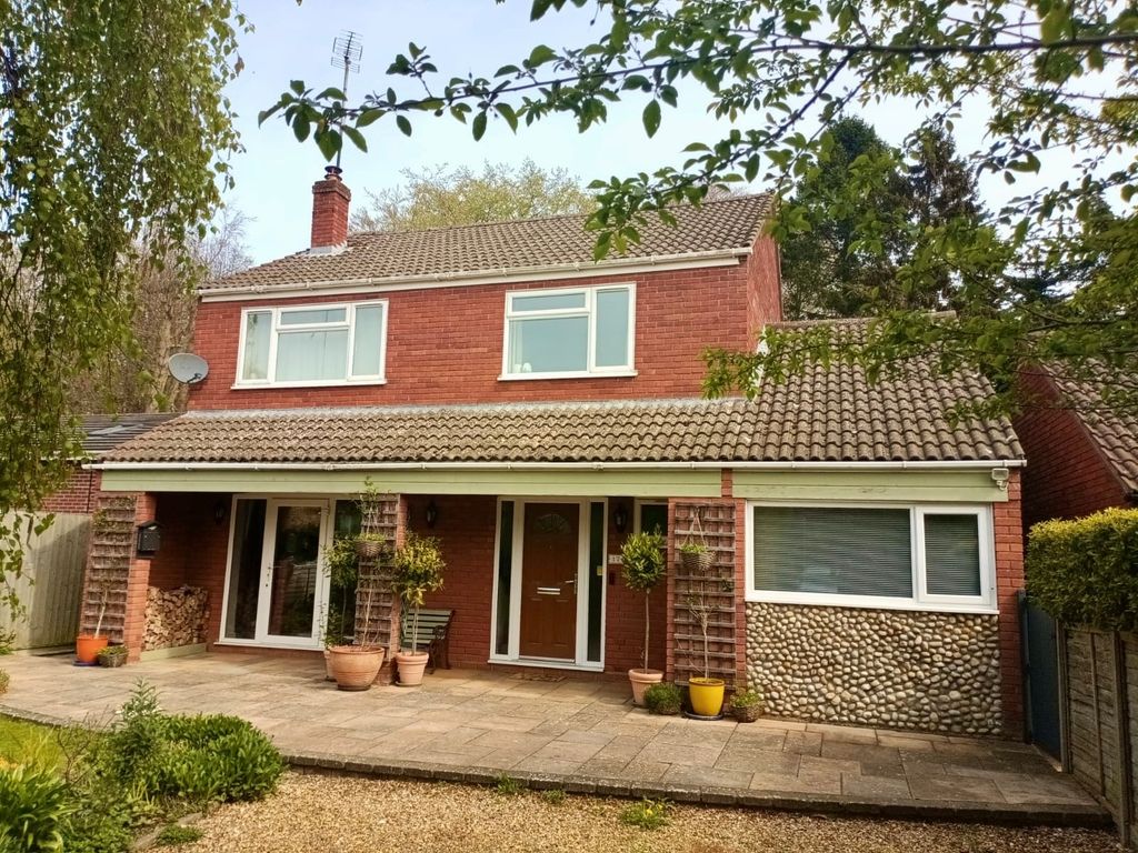 Property photo 1 of 24 Exterior