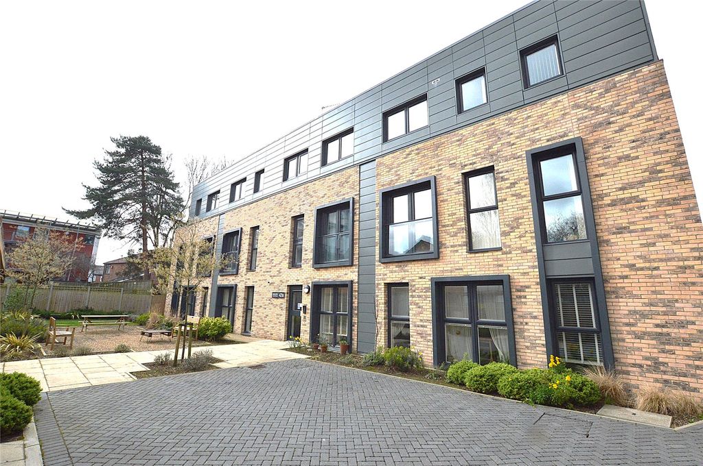 Property photo 1 of 14 Picture No. 12