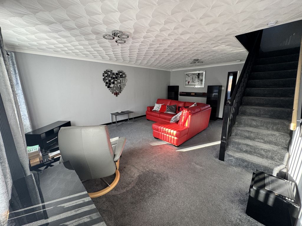 Property photo 3 of 13 Img_3189