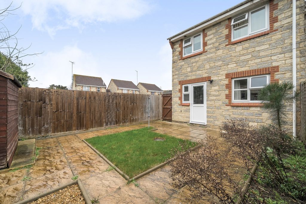 Property photo 2 of 9