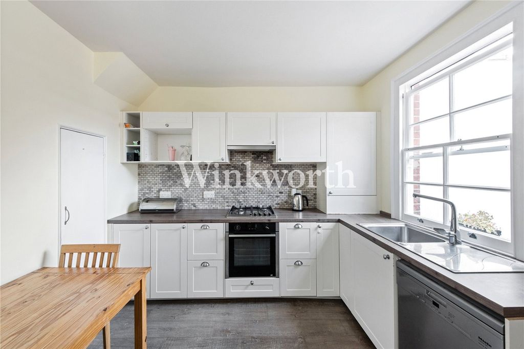 Property photo 3 of 13 Picture No. 27