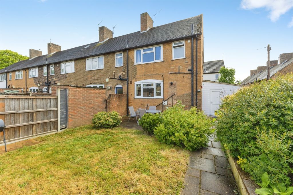 Property photo 2 of 19