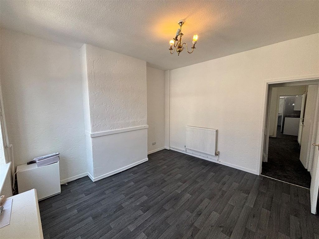 Property photo 2 of 9 2.Jpg