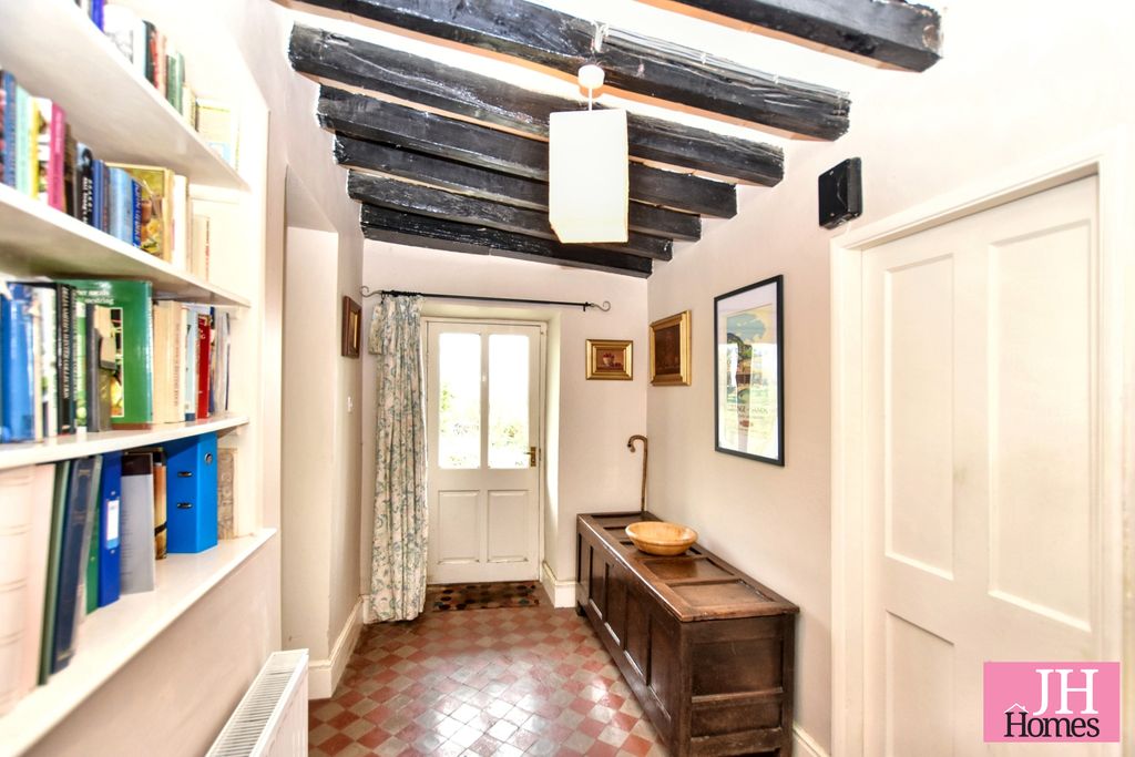 Property photo 3 of 30