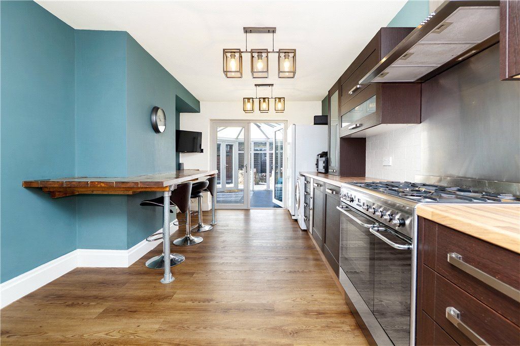 Property photo 3 of 17 Dining Kitchen