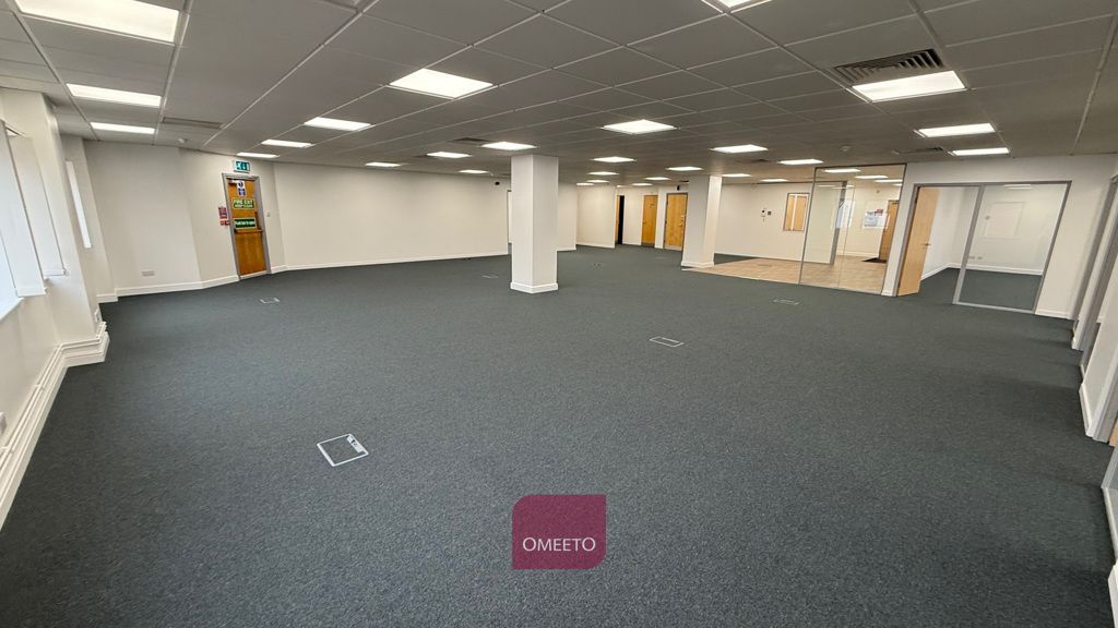 Property photo 3 of 9 Open Plan Office