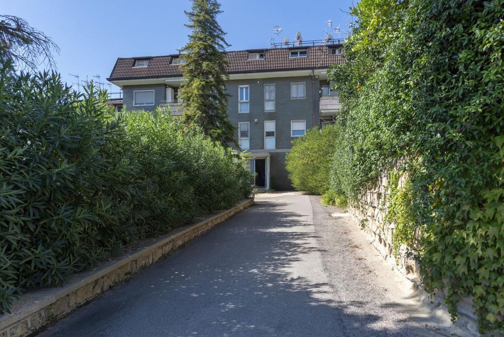 Property photo 1 of 35