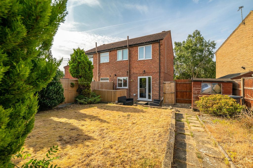 Property photo 2 of 11