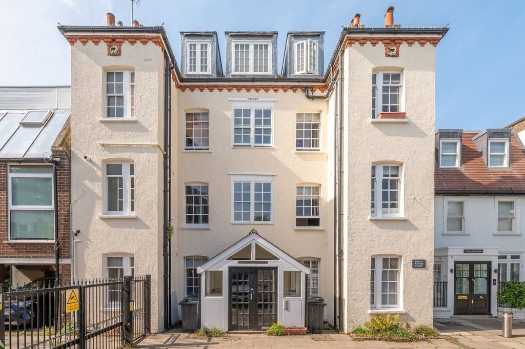 Property photo 1 of 1