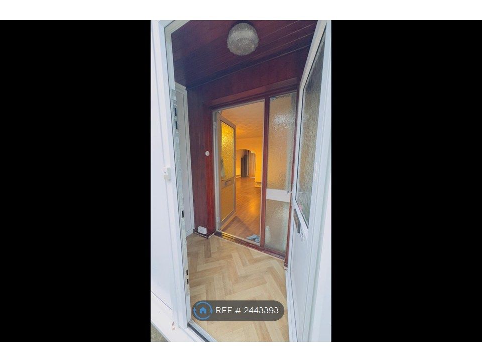 Property photo 2 of 11 Porch