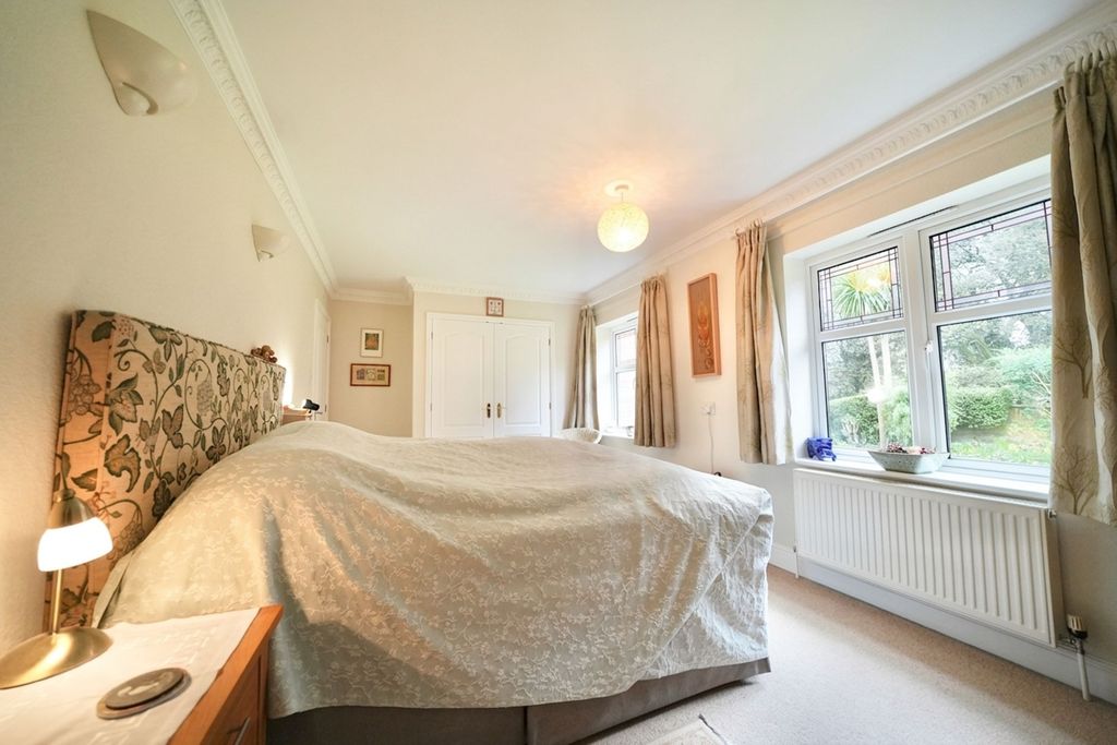 Additional image 11 of 2 bed flat for saleSutherland Court Gardens, Cromer NR27