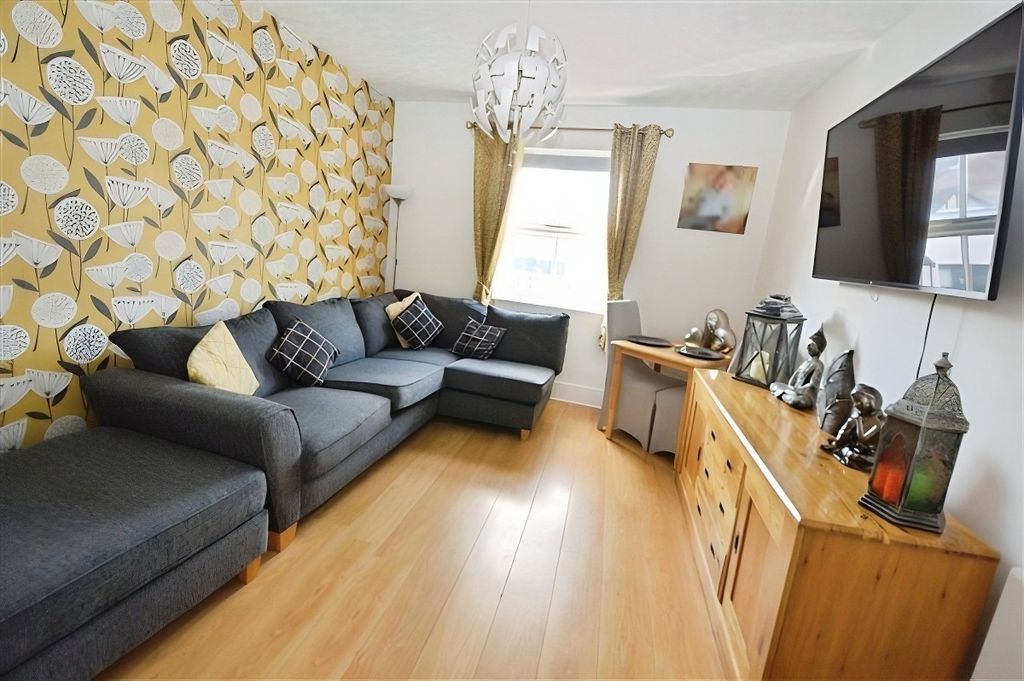 Property photo 1 of 8 42A, Coventry Road, Hinckley