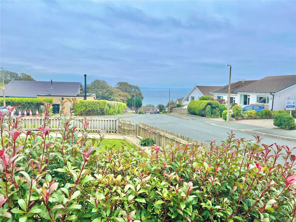 Property photo 3 of 17 Picture No. 11