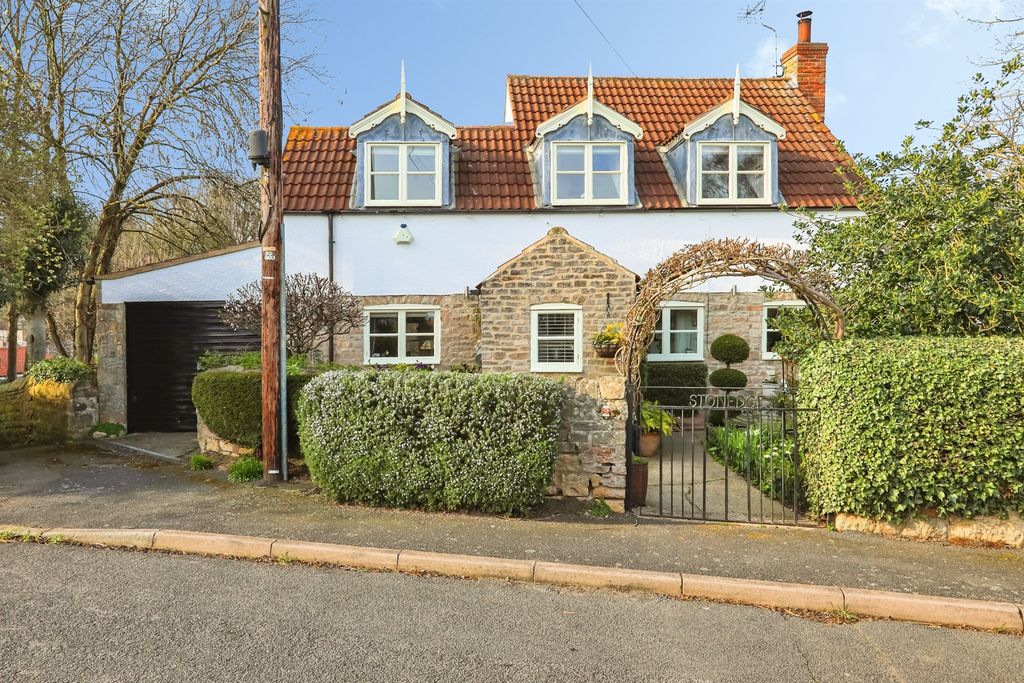 Property photo 1 of 14