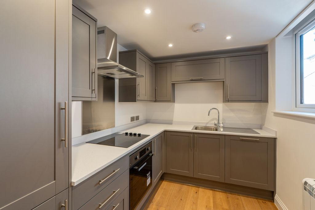 Property photo 1 of 14 Kitchen