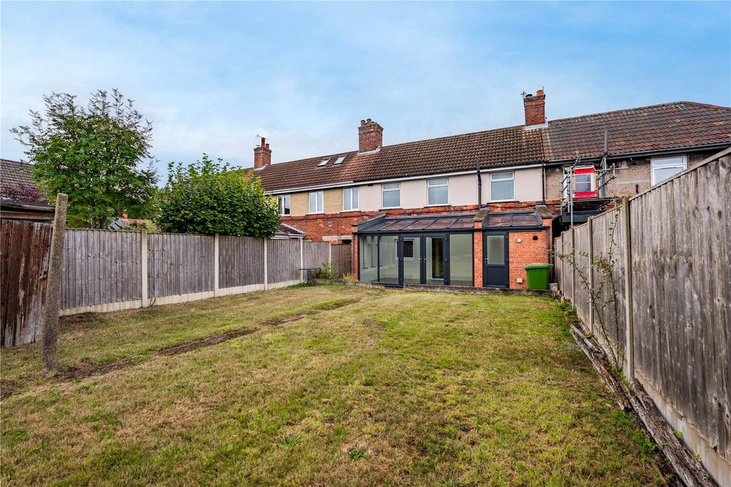 Property photo 2 of 27 Picture No. 28