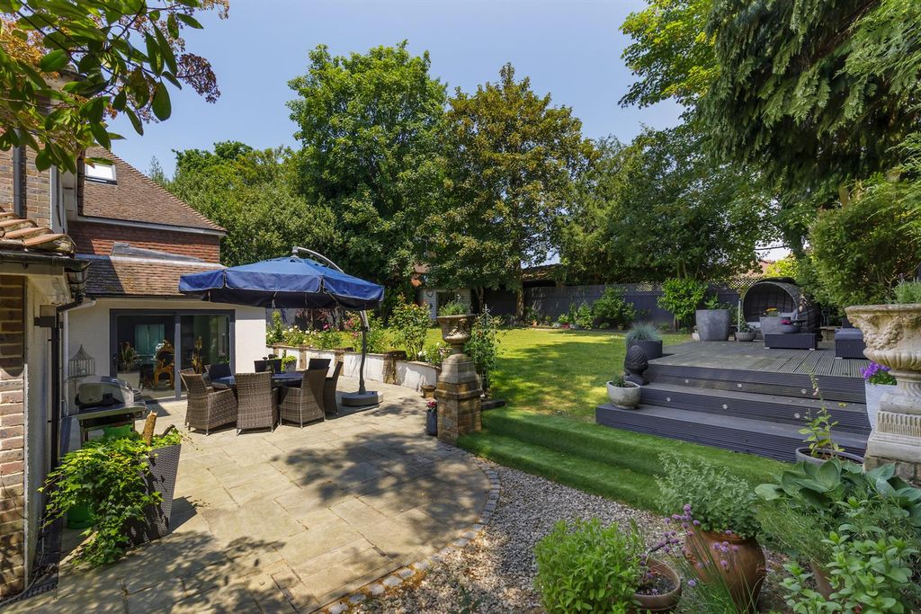 Property photo 1 of 29 Fistral_Newexteriors_Web_4.Jpg