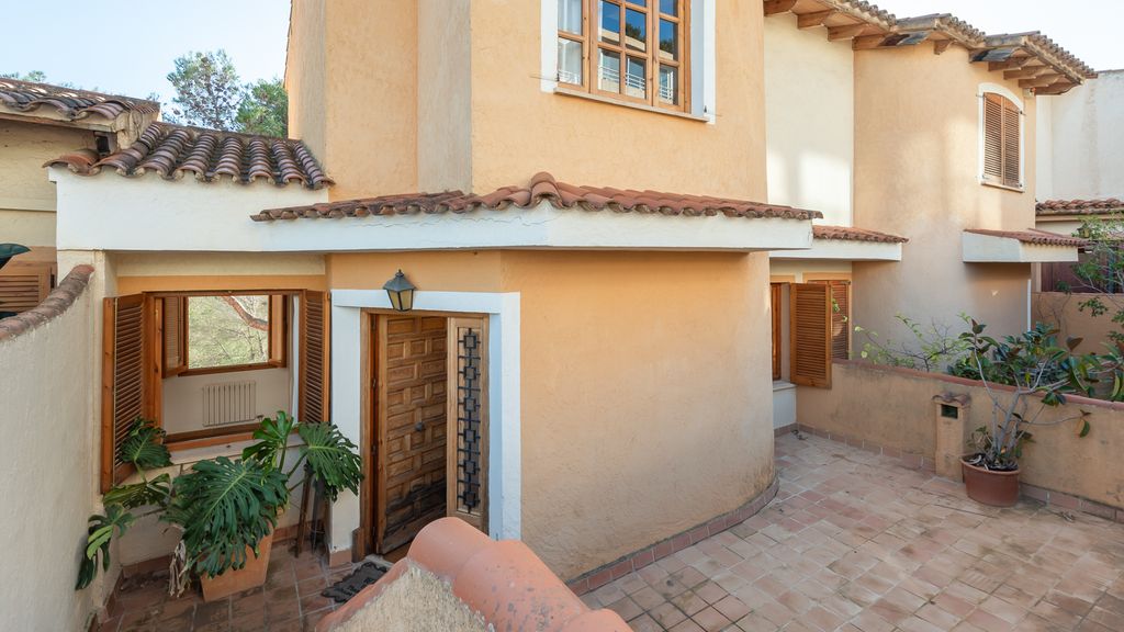 Property photo 2 of 19 Cas Catala-2.Jpg