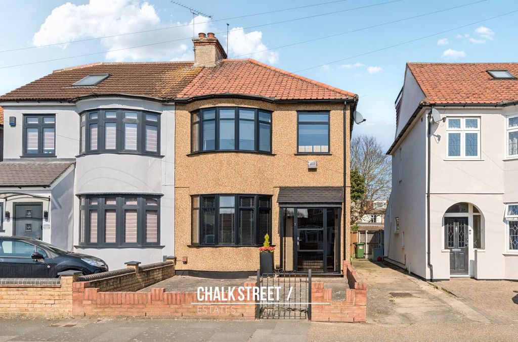 Property photo 1 of 19