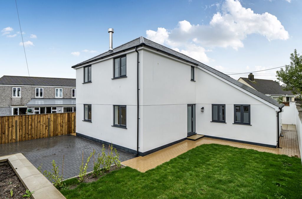 Property photo 1 of 23 1420360-18-69A05F...