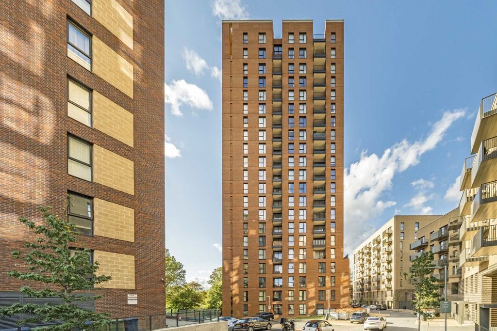 Property photo 1 of 9