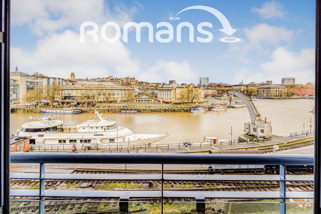 Property photo 2 of 11 Property Image