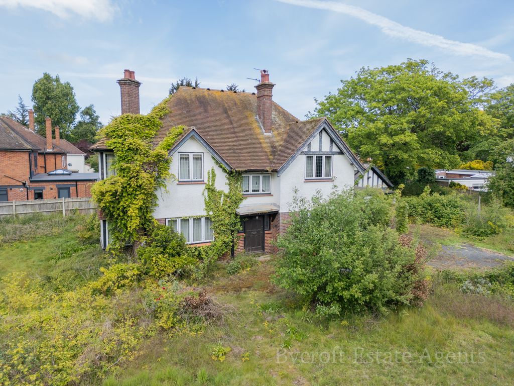 Property photo 1 of 18