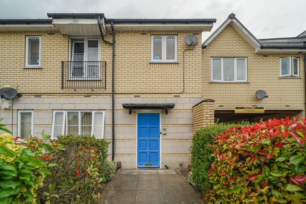 Property photo 1 of 23