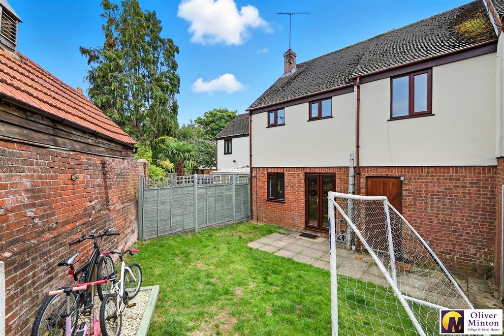 Property photo 3 of 25 Rear Garden