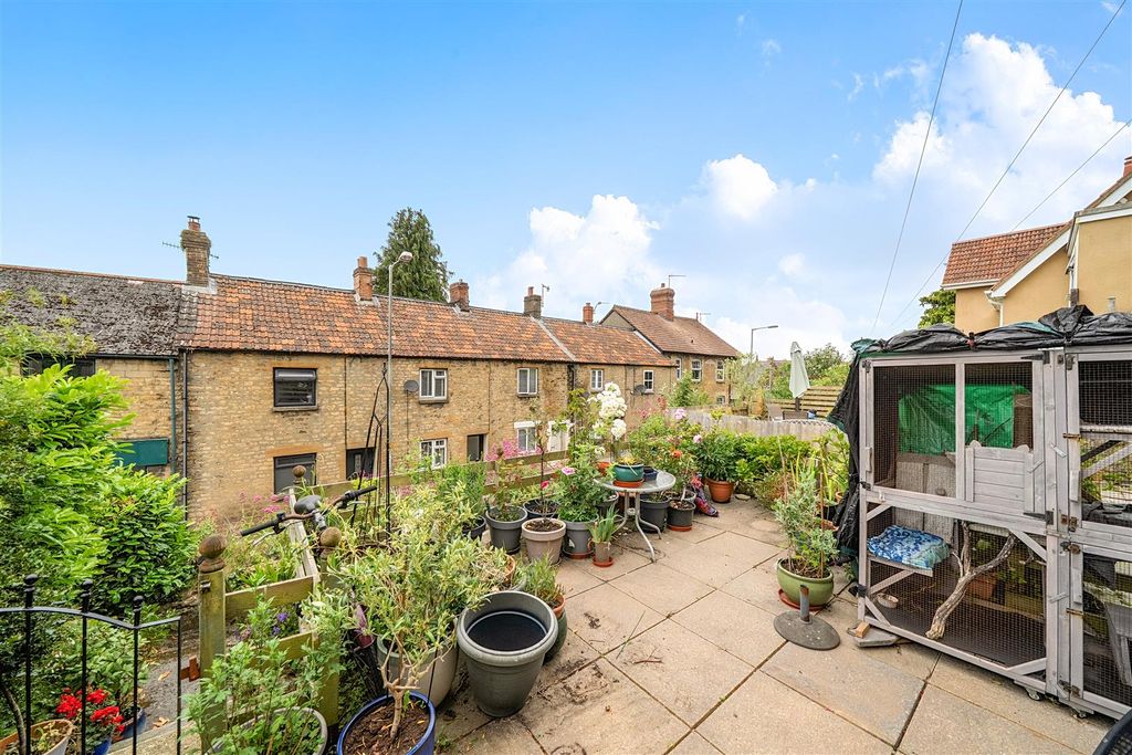 Property photo 2 of 15 1466687-1-6A1Da64Ad9Ab3.Jpg