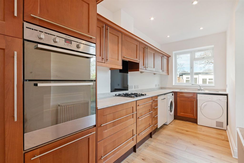 Property photo 3 of 12 Monkleigh Road