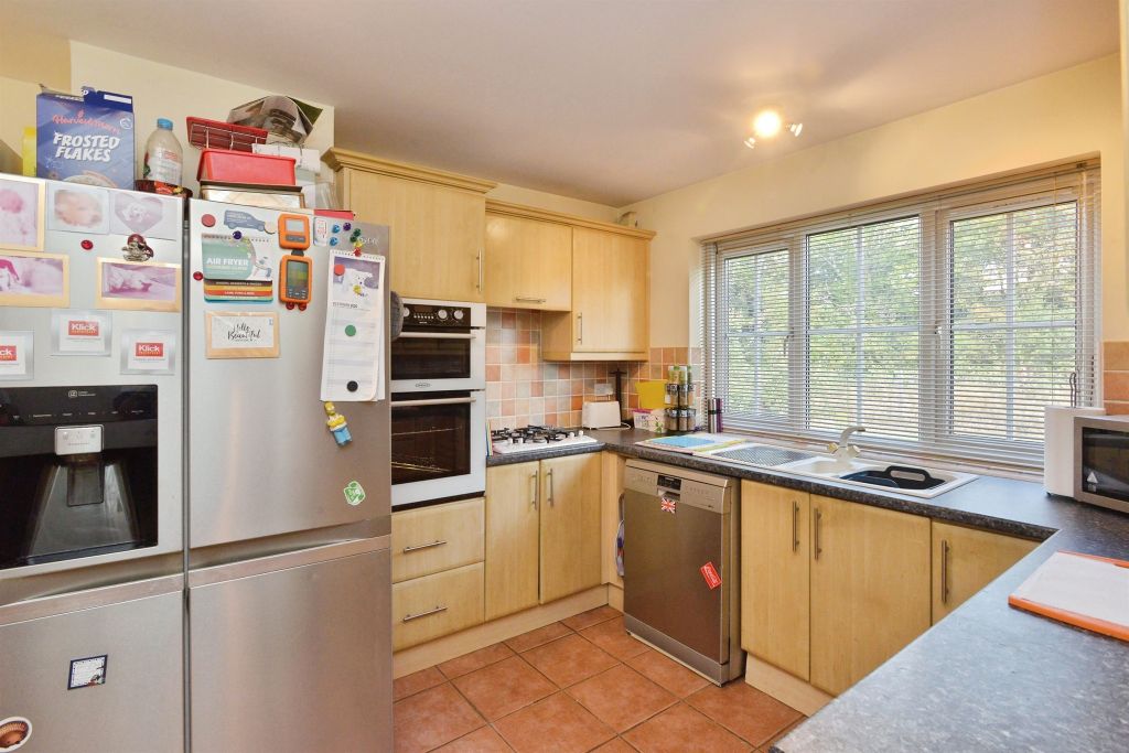 Property photo 3 of 20