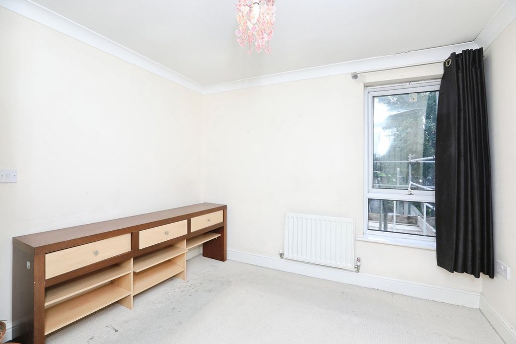 Property photo 3 of 17 Pbox-Img.Jpg