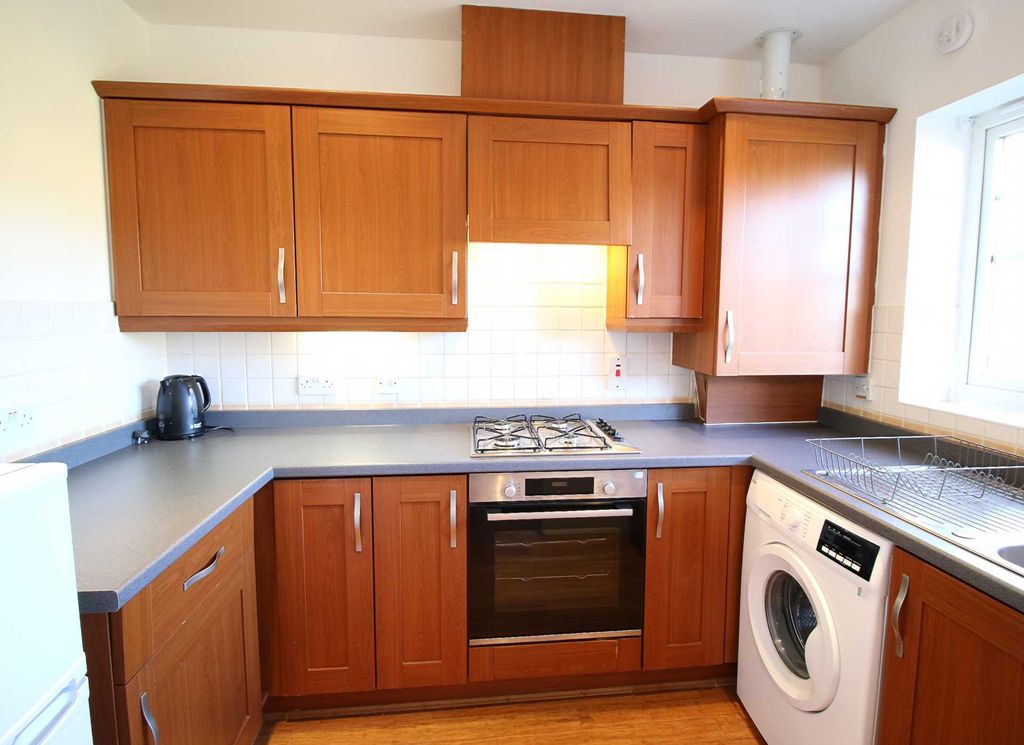 Property photo 2 of 11