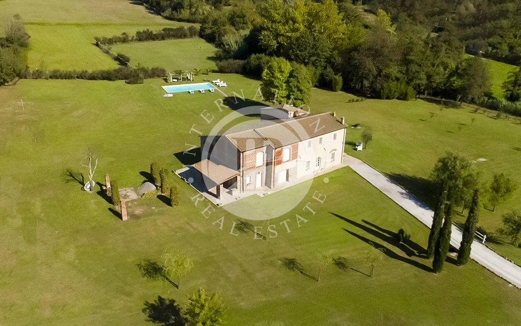 Property photo 1 of 29