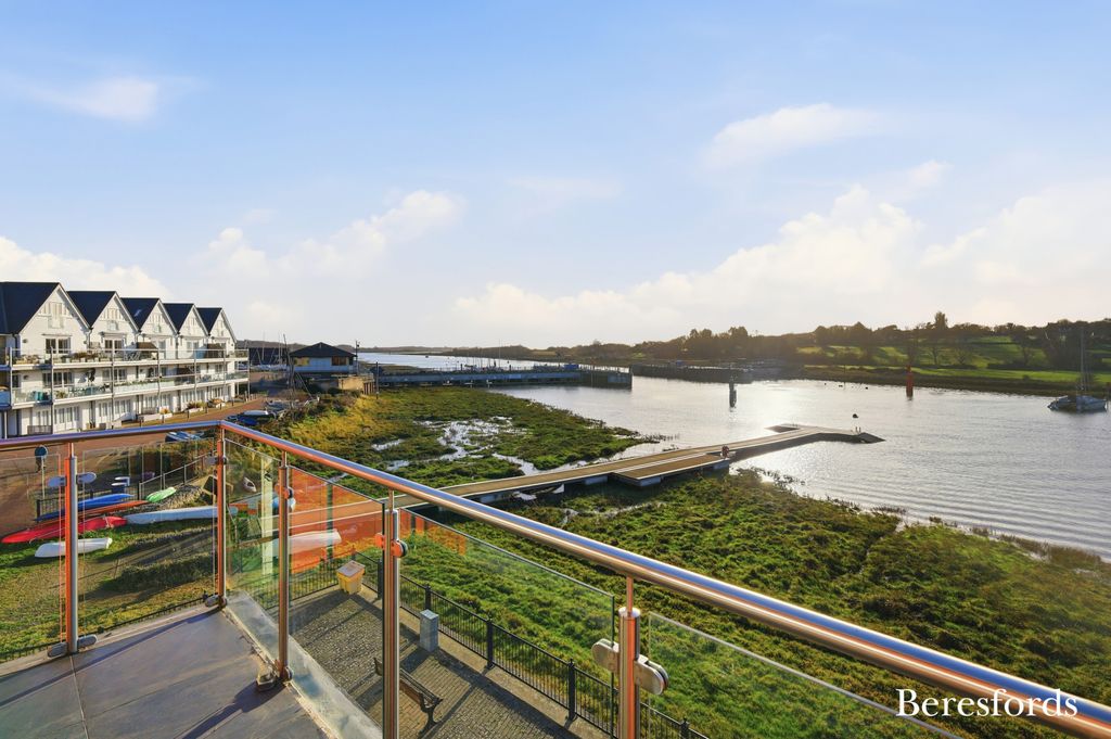 Property photo 3 of 36 Picture 3