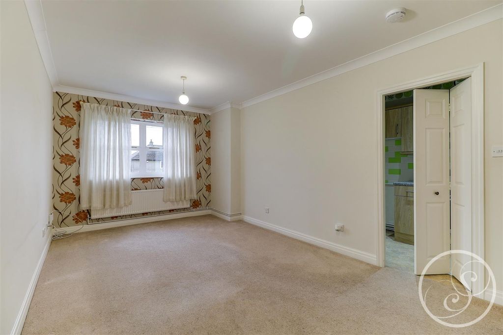 Property photo 2 of 12 2.Jpg