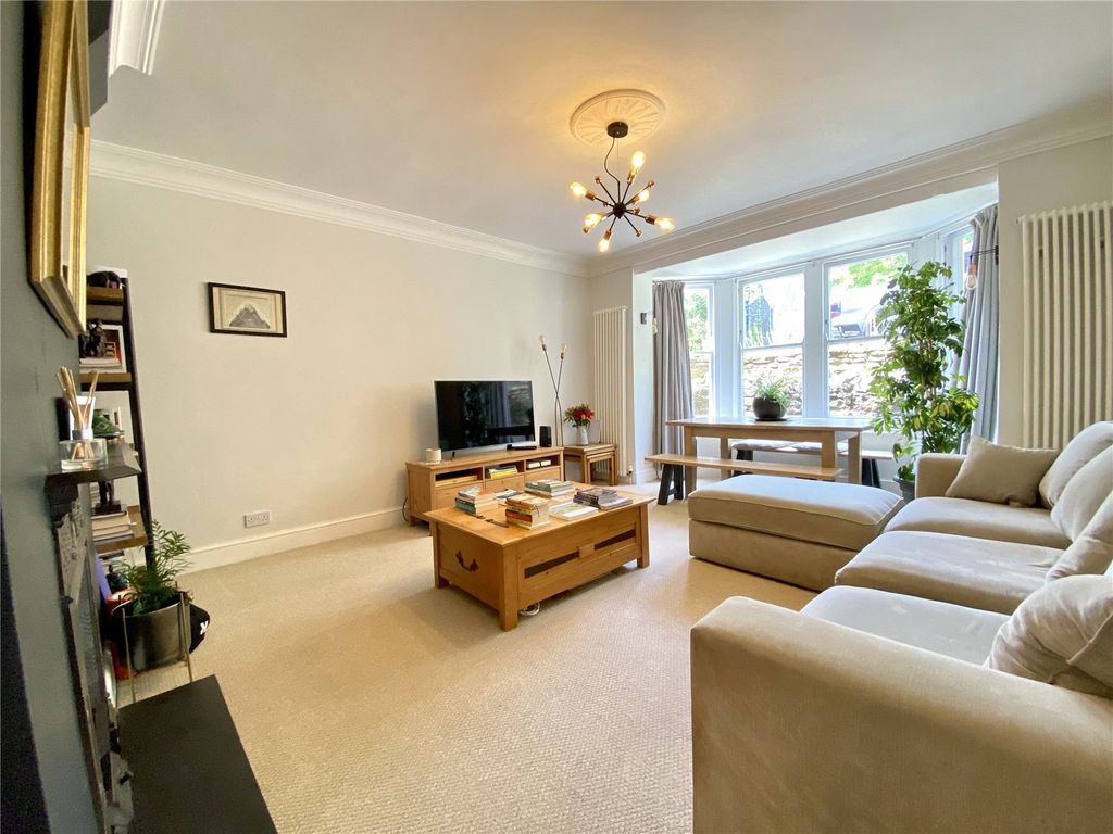 Property photo 3 of 23 Picture No. 16