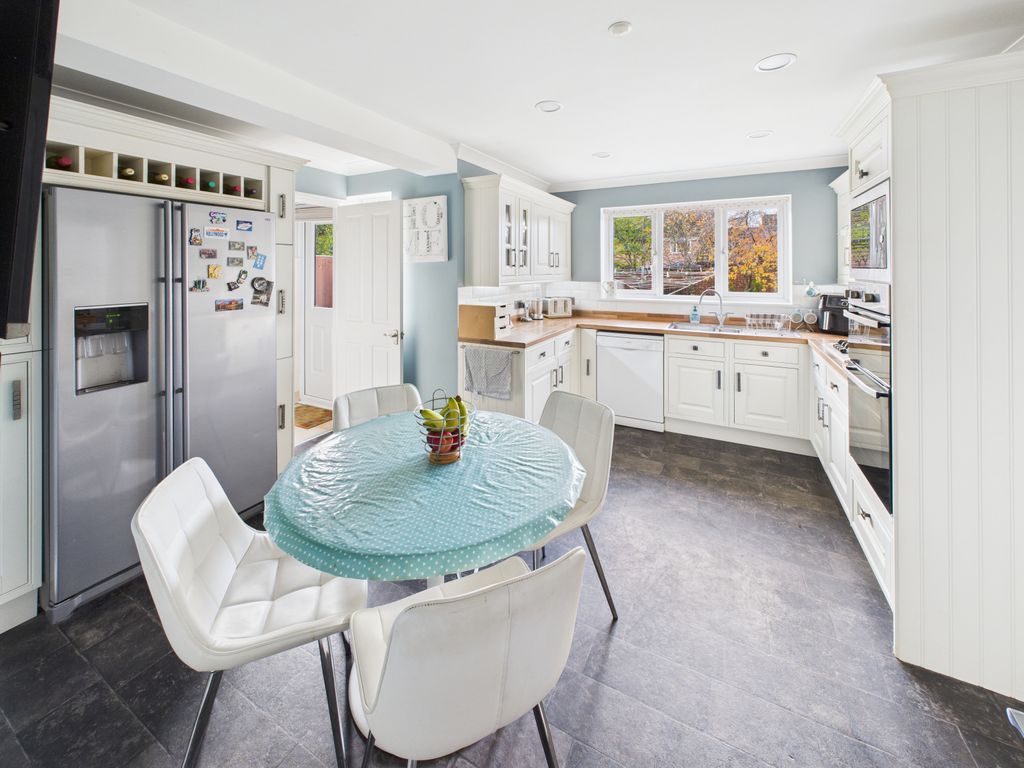 Property photo 3 of 18 Gallery