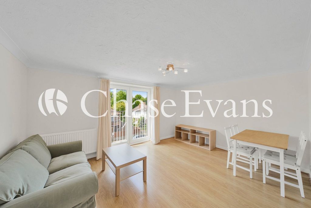 Property photo 1 of 12 Living Room